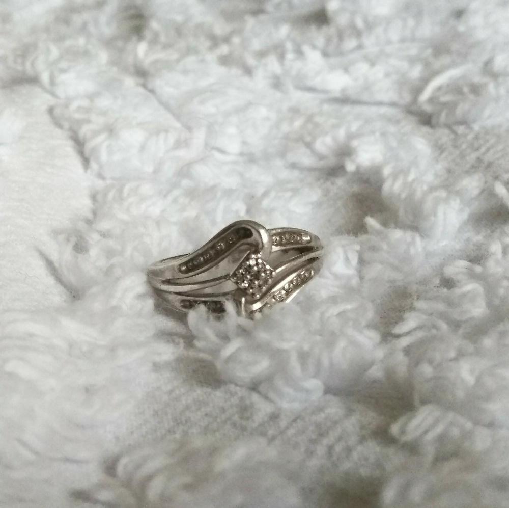 Diamond ring